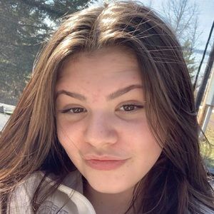 Meet your Posher, Caitlyn